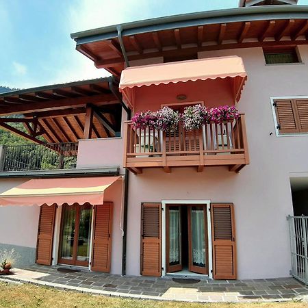 Casa Vacanze Cilla コマーノ・テルメ エクステリア 写真